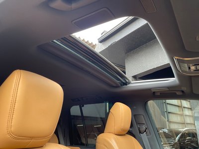 2022 Lexus LX — миниатюра 12