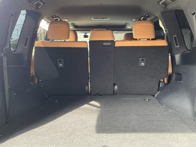 2022 Lexus LX — миниатюра 43