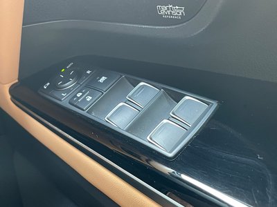 2022 Lexus LX — миниатюра 35