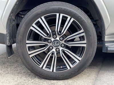 صورة 10 لـ 2022 Lexus LX