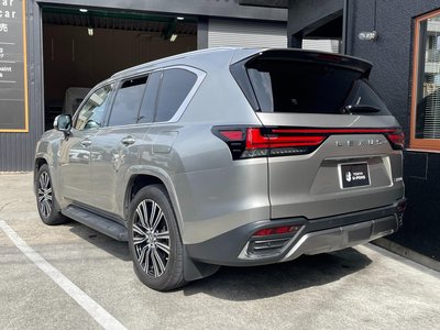 صورة 7 لـ 2022 Lexus LX