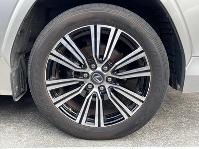 2022 Lexus LX — миниатюра 11