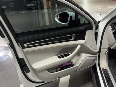 PORSCHE PANAMERA - 5