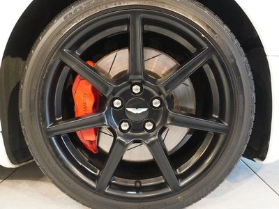2008 Aston Martin V8 照片 15