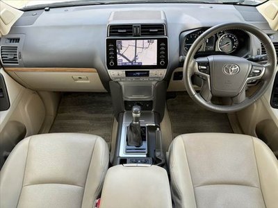 TOYOTA LAND CRUISER PRADO - 2