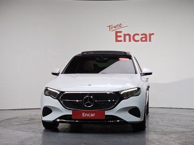 MERCEDES-BENZ E-CLASS - 3