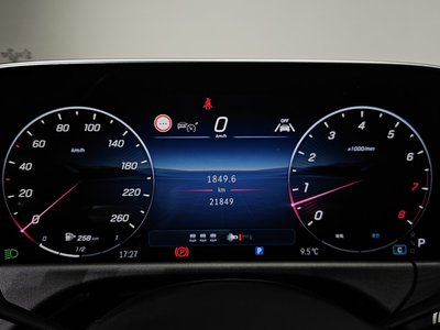 MERCEDES-BENZ E-CLASS - 8