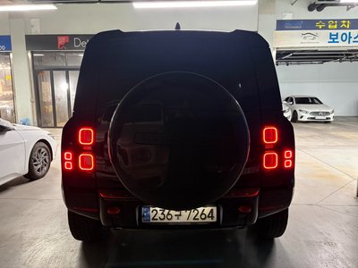 LAND ROVER DEFENDER - 3