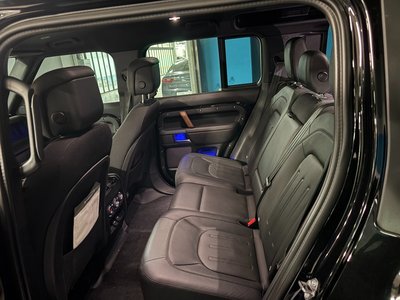 LAND ROVER DEFENDER - 4