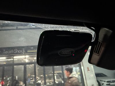 LAND ROVER DEFENDER - 9