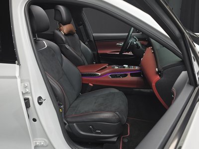 صورة مصغرة 12 لـ 2022 Genesis GV70
