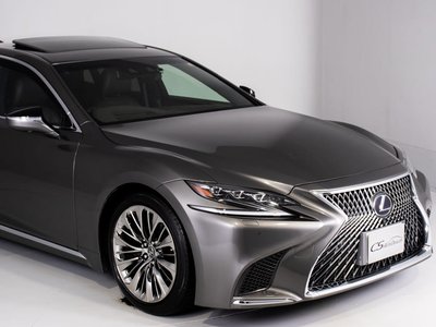 LEXUS LS - 7