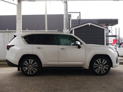 LEXUS LX - 9