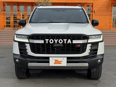 TOYOTA LAND CRUISER 300 - 9