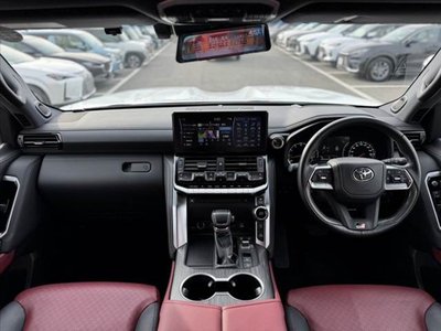 TOYOTA LAND CRUISER 300 - 2