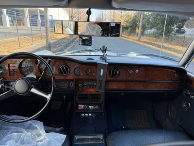 ROLLS-ROYCE SILVER SHADOW - 9