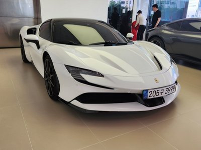 FERRARI SF90 - 2