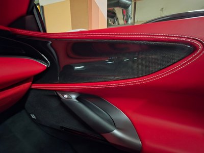 FERRARI SF90 - 10