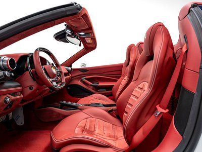 صورة 4 لـ 2023 Ferrari F8 SPIDER
