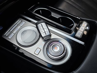 GENESIS G80 (RG3) - 9