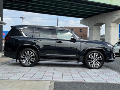 2026 Lexus LX photo 7