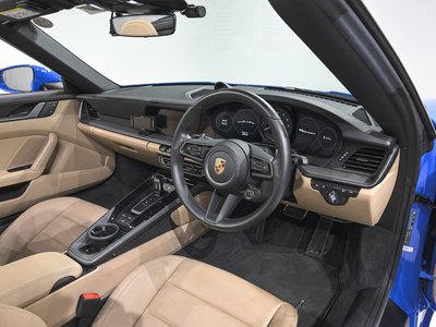 PORSCHE 911 - 9