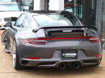 PORSCHE 911 - 10
