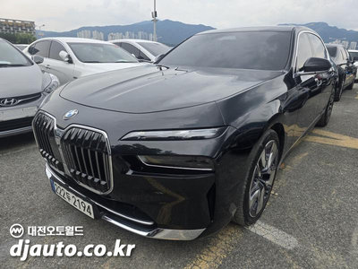 2023 BMW 7 SERIES — фото 2