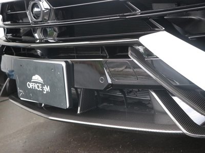 LAMBORGHINI URUS - 7