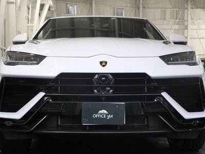 LAMBORGHINI URUS - 2