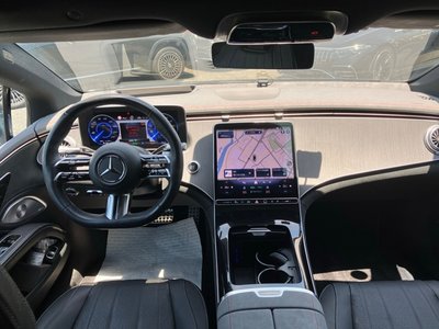 MERCEDES-BENZ EQS - 7