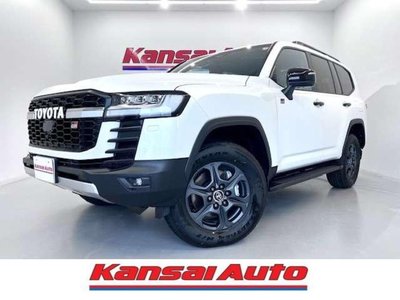 TOYOTA LAND CRUISER 300