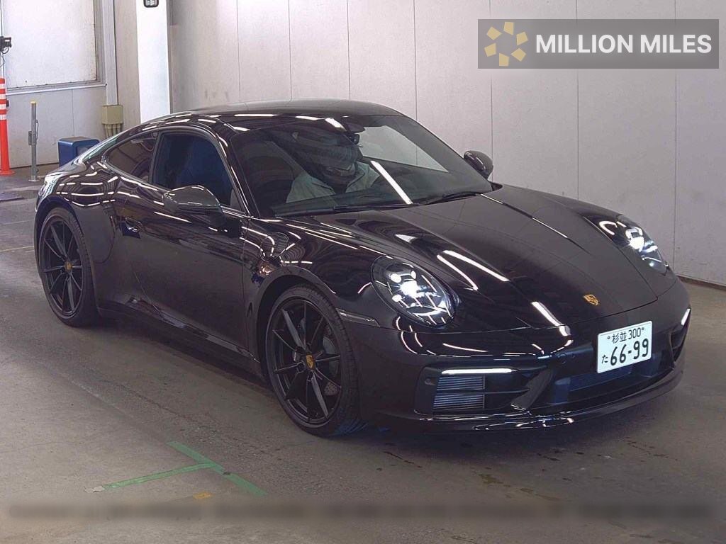 PORSCHE 911 - View 1