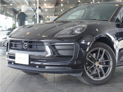 PORSCHE MACAN - 7