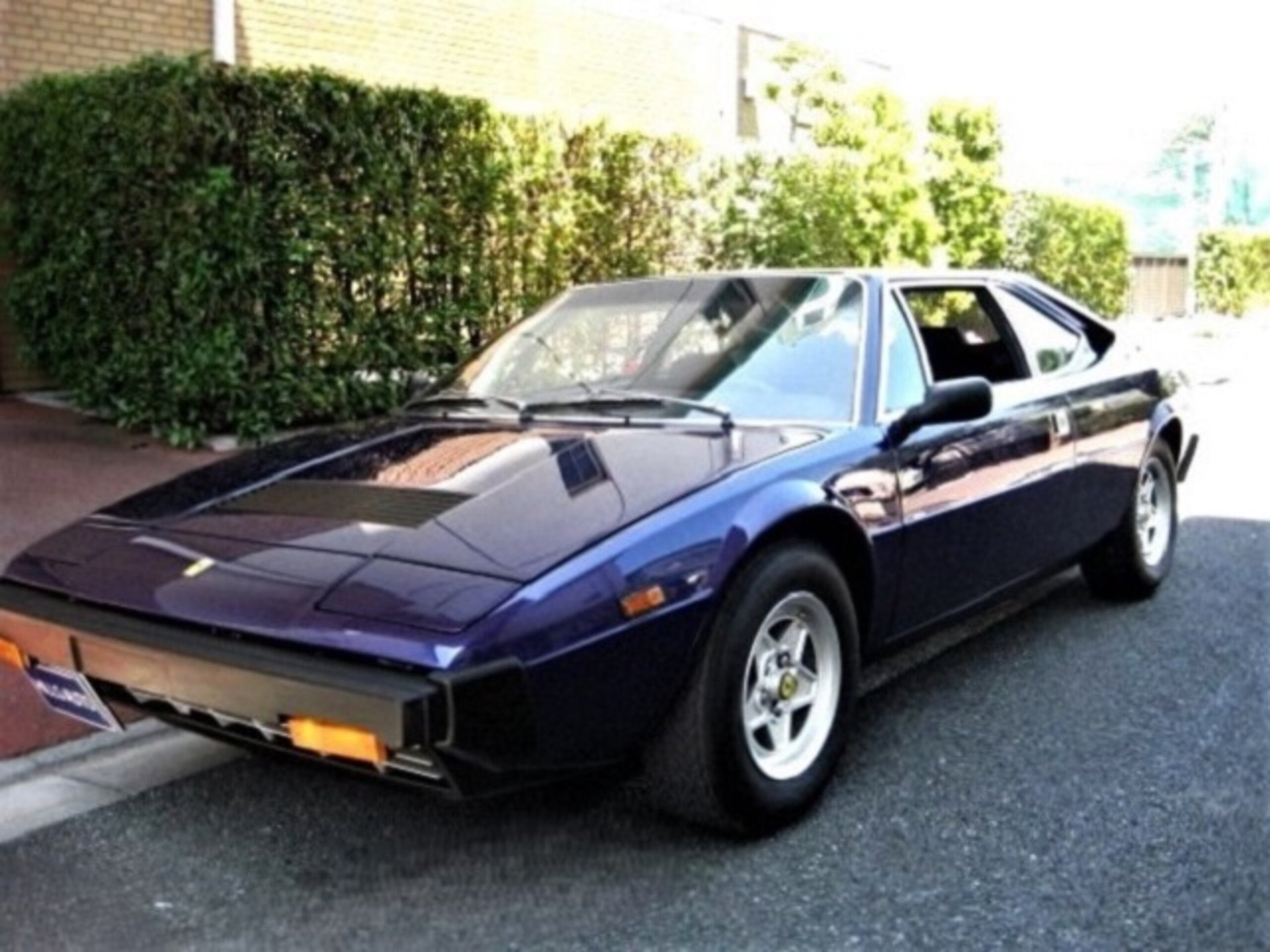 FERRARI 308GT4 - View 1