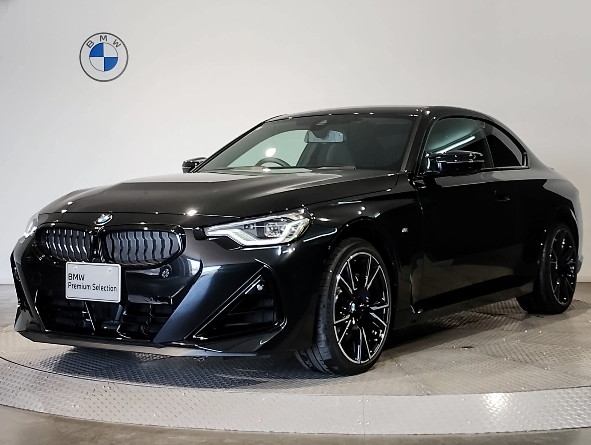 BMW 2 SERIES COUPE - View 1