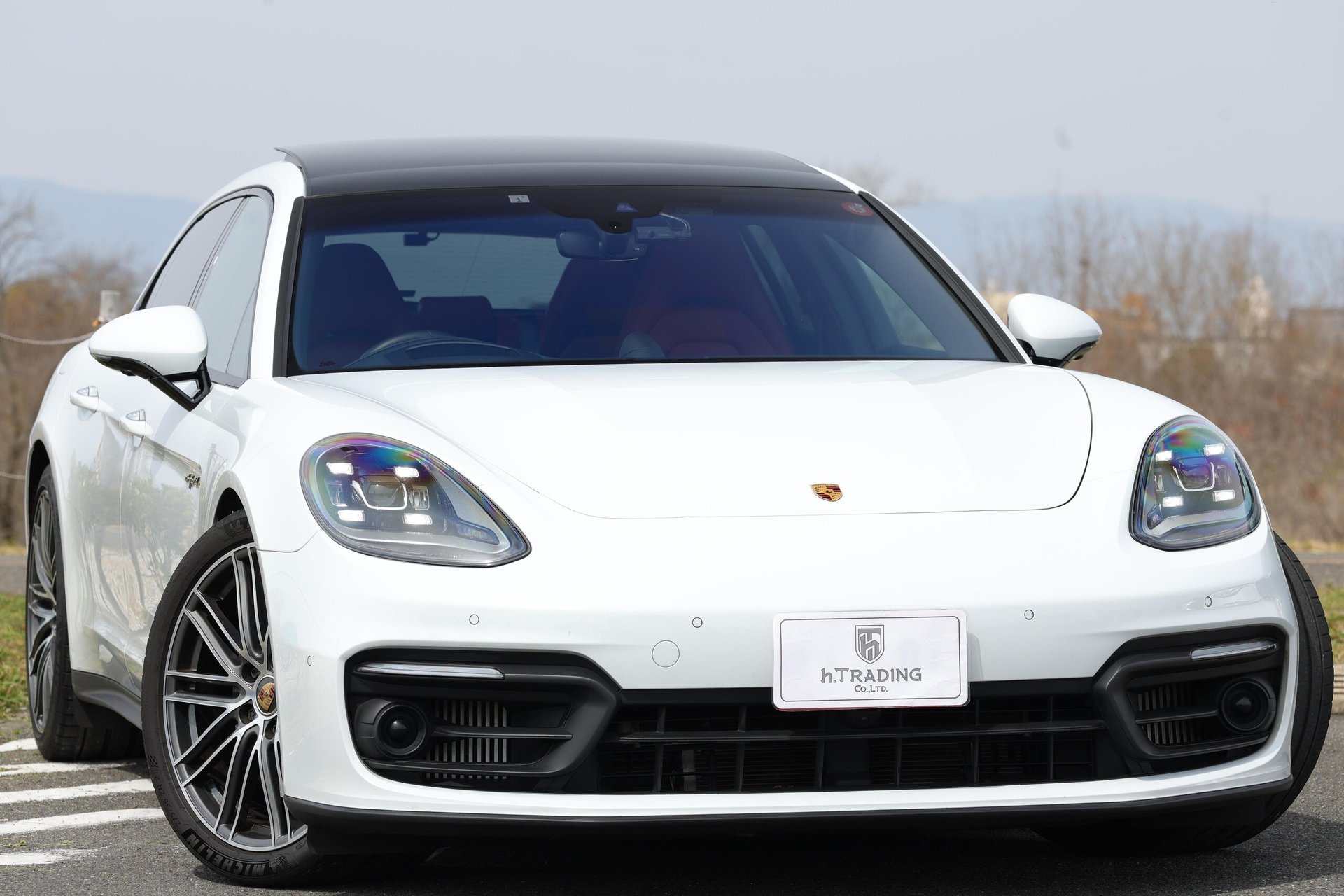 PORSCHE PANAMERA - View 1