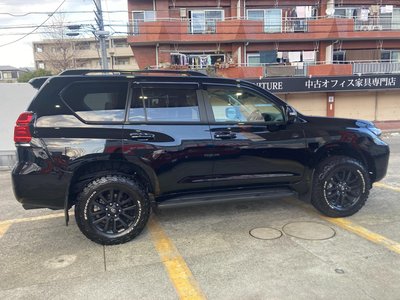 TOYOTA LAND CRUISER PRADO - 7