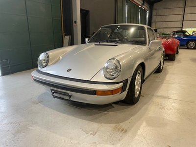 PORSCHE 911 - 1