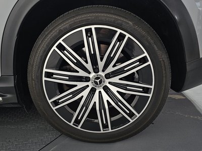 MERCEDES-BENZ EQE - 8