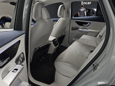 2023 Mercedes-BENZ EQE thumbnail 18