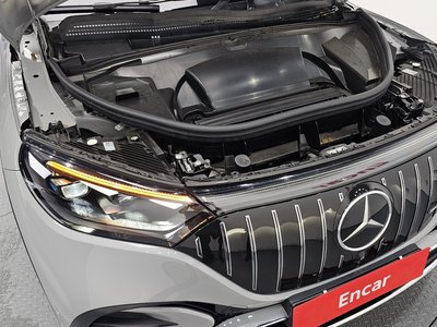 MERCEDES-BENZ EQE - 7