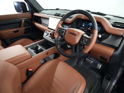 LAND ROVER DEFENDER - 5