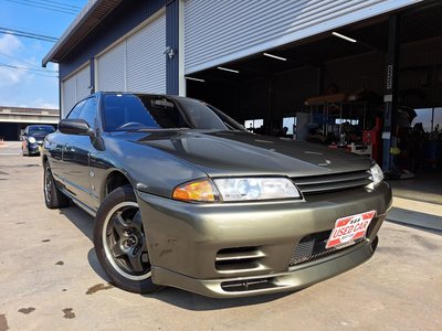 NISSAN SKYLINE