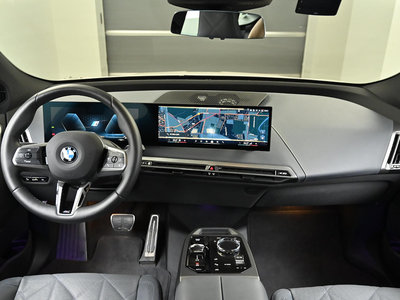 BMW IX - 7
