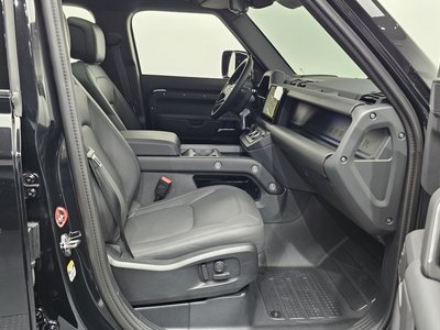 LAND ROVER DEFENDER - 2