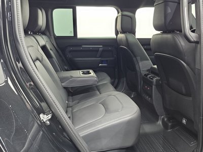 LAND ROVER DEFENDER - 6