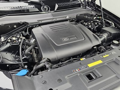 LAND ROVER DEFENDER - 10