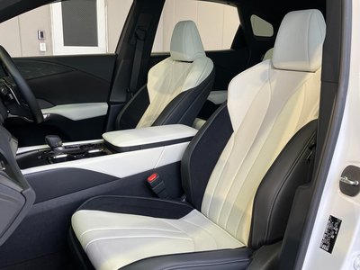 2025 Lexus RX — миниатюра 71