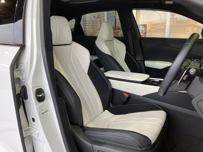 2025 Lexus RX — миниатюра 16